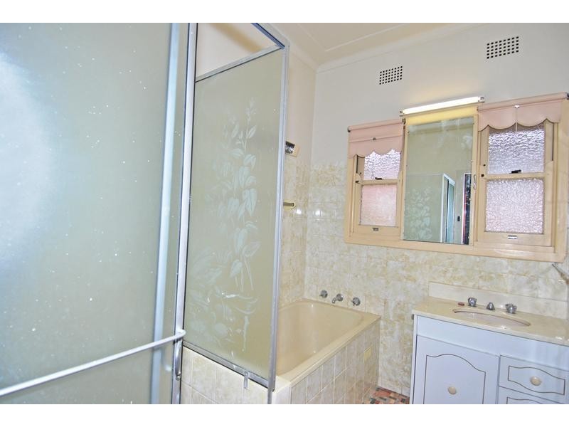 159 Waratah St, Sutherland NSW 2232