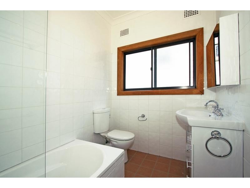 12 Tenth Avenue, Oyster Bay NSW 2225