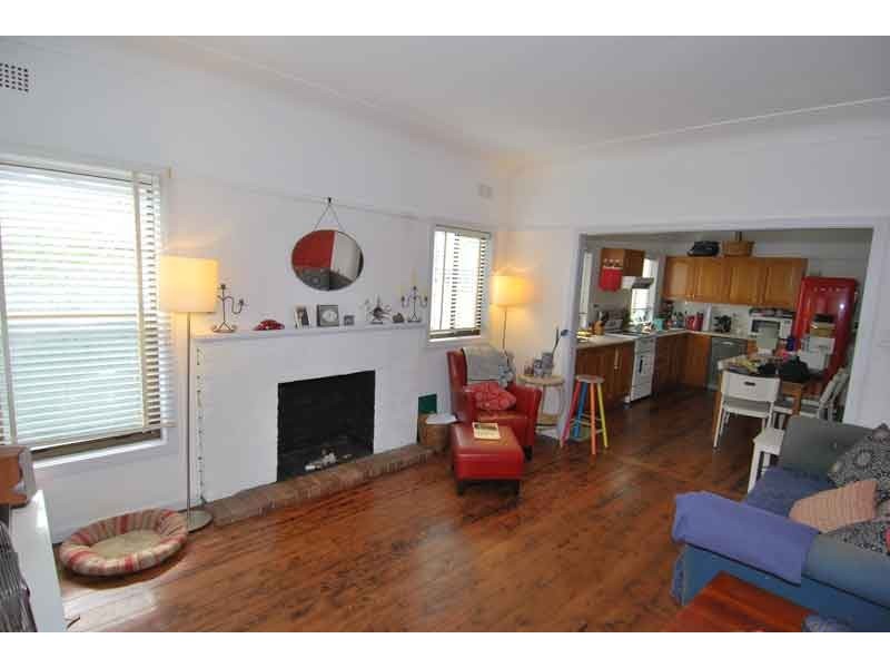 38 Oakwood Street, Sutherland NSW 2232