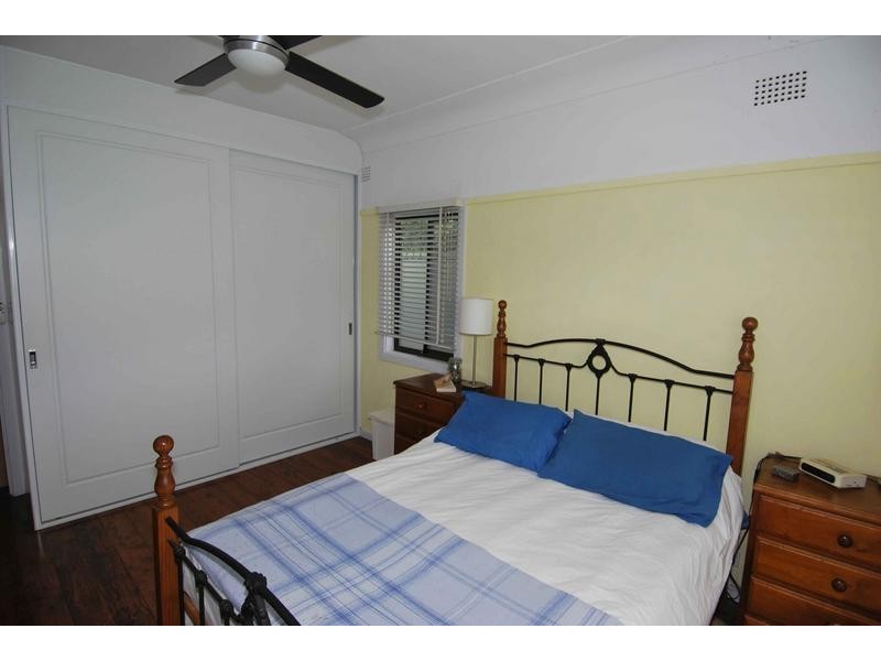 38 Oakwood Street, Sutherland NSW 2232