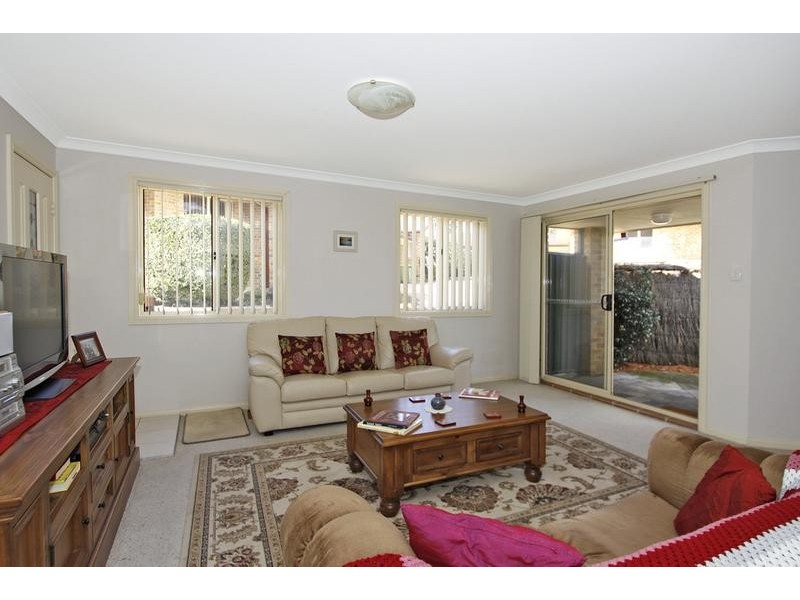 3/2-4 Honeysuckle Street, Jannali NSW 2226