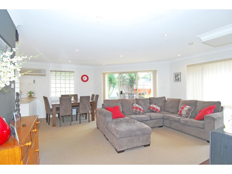 2/269 Taren Point Road, Caringbah NSW 2229