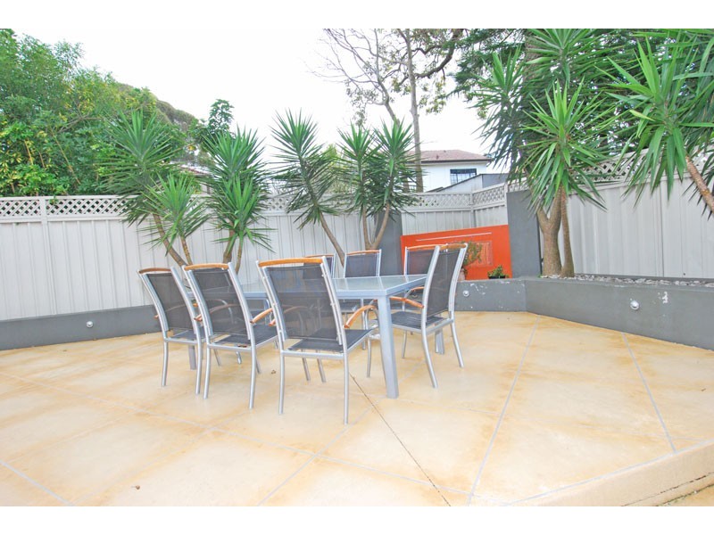 2/269 Taren Point Road, Caringbah NSW 2229