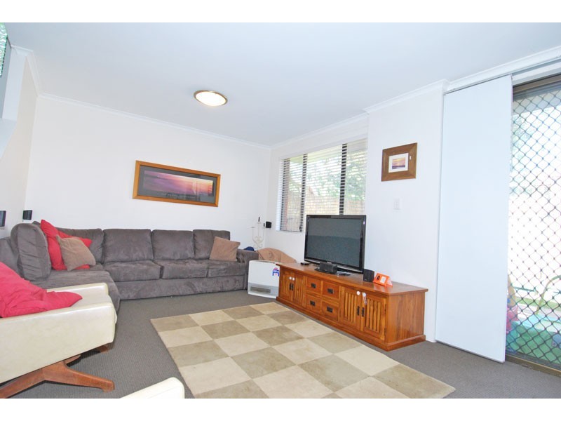 1/41 Bath Road, Kirrawee NSW 2232