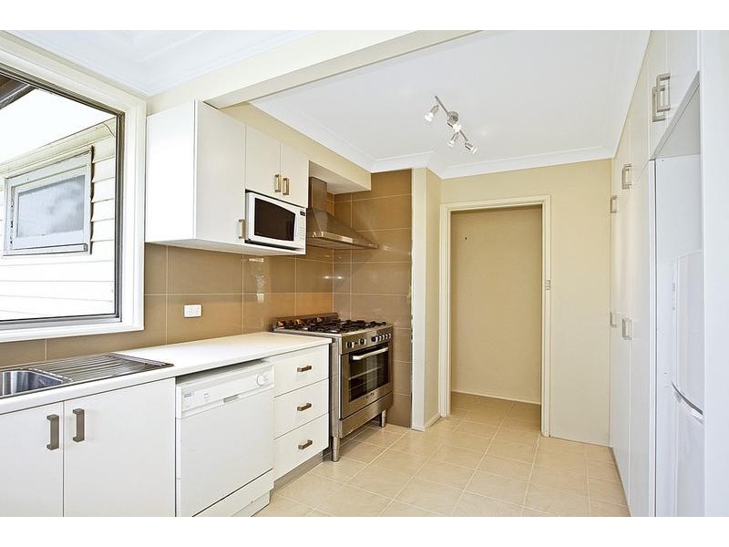 100 Spur Crescent, Loftus NSW 2232