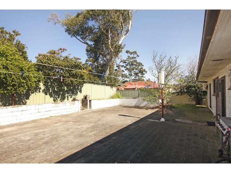 2 Nattai Street, Loftus NSW 2232