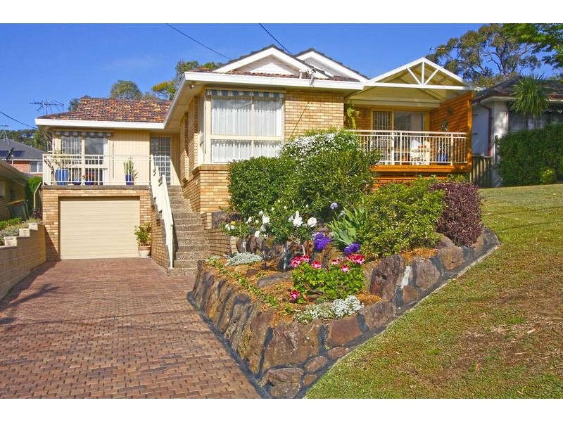 38 Oak Rd, Kirrawee NSW 2232