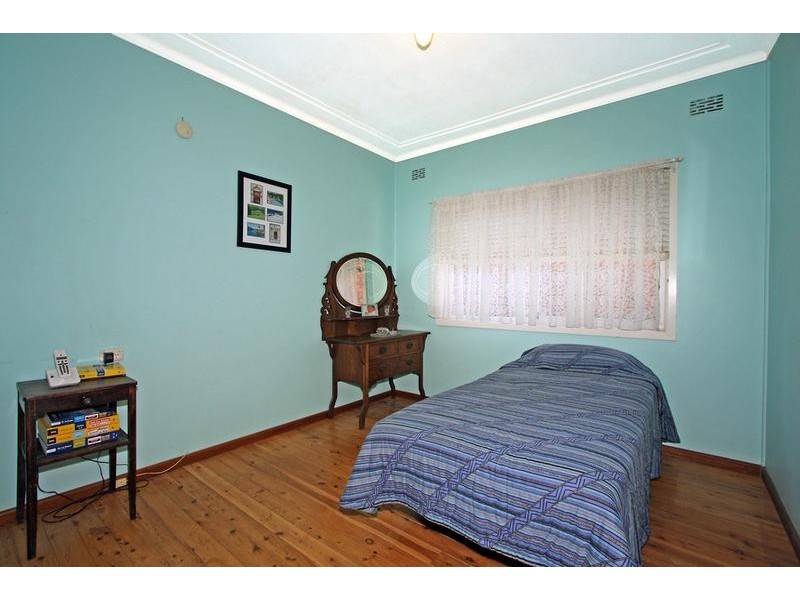 50 Johnston Avenue, Kirrawee NSW 2232