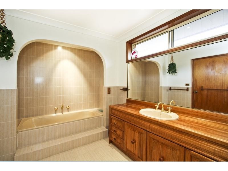 16 Harrison Avenue, Bonnet Bay NSW 2226