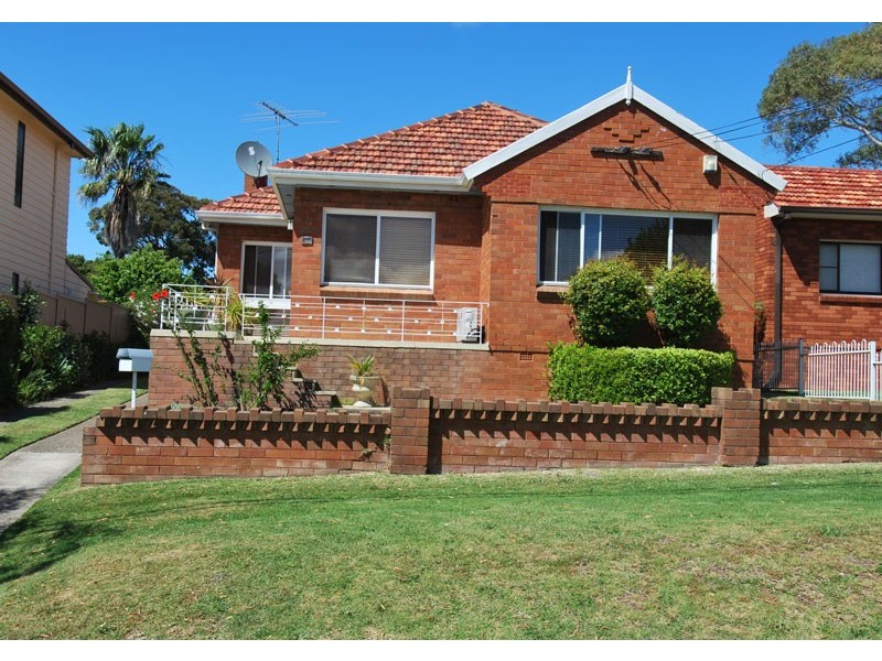 66 Warraba Street, Como NSW 2226