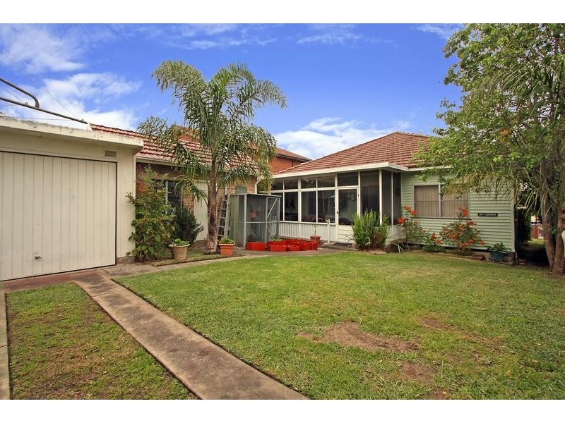 2 Roberts Street, Jannali NSW 2226