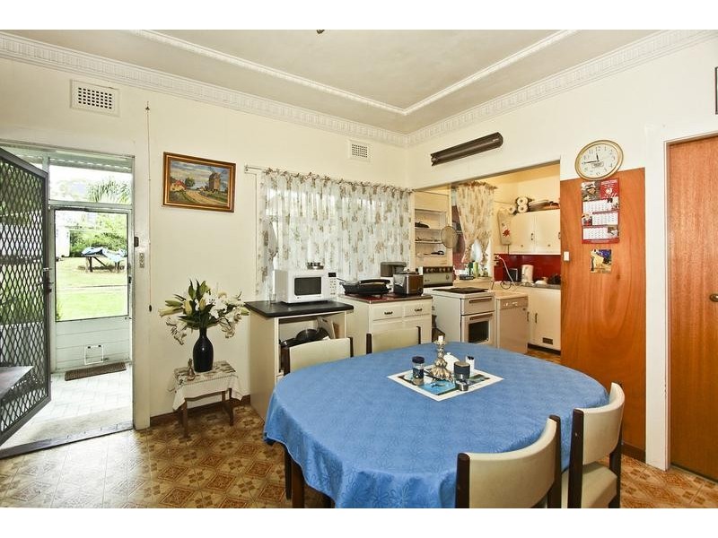 2 Roberts Street, Jannali NSW 2226