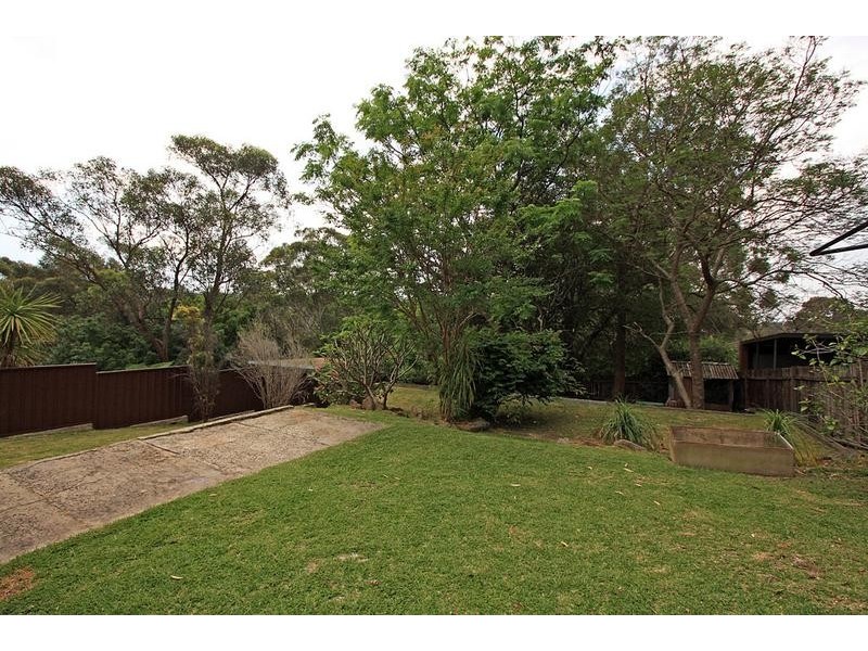 9 Stirling Avenue, Kirrawee NSW 2232