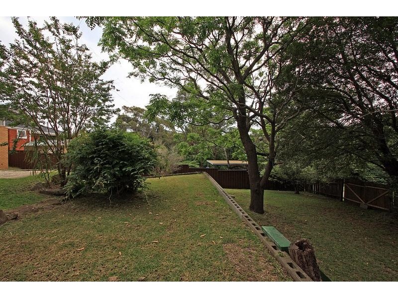 9 Stirling Avenue, Kirrawee NSW 2232