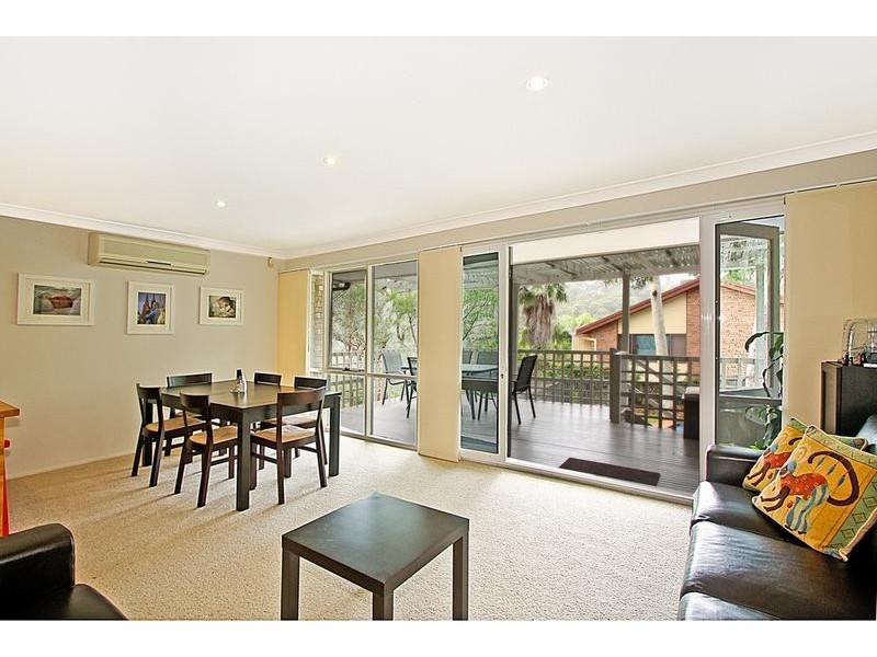 24 Van Buren Circuit, Bonnet Bay NSW 2226