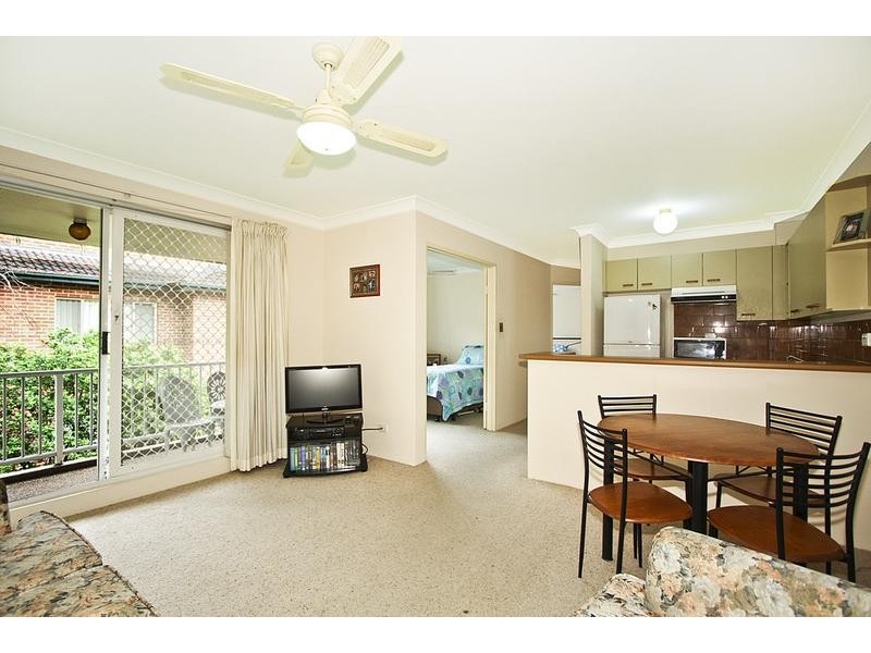 6/54 Glencoe Street (access via Clio St), Sutherland NSW 2232