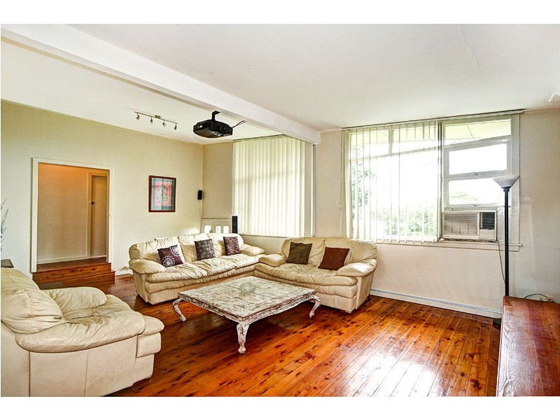 33 Spur Crescent, Loftus NSW 2232