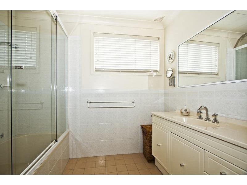 5 Kennedy Crescent, Bonnet Bay NSW 2226