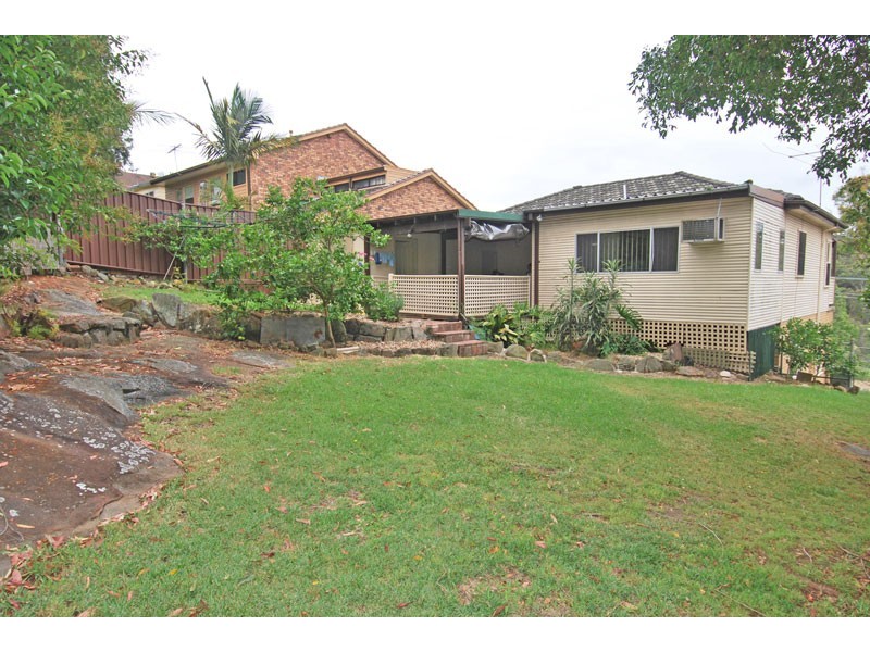 8 Banool Avenue, Kareela NSW 2232