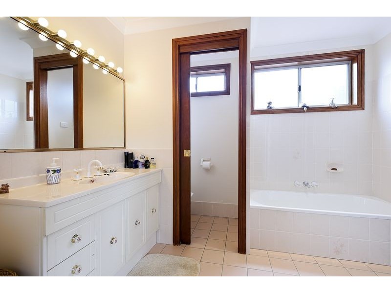 194 Washington Drive, Bonnet Bay NSW 2226