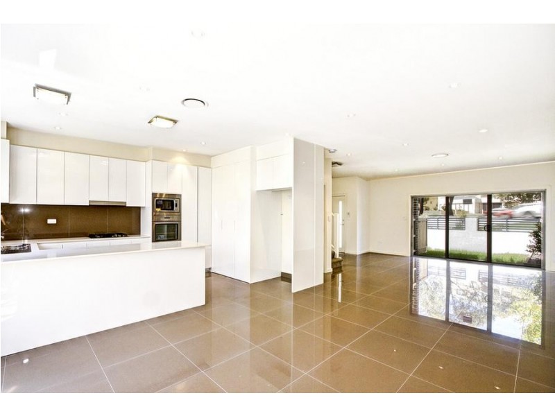 2/673-675 Princes Highway, Sutherland NSW 2232
