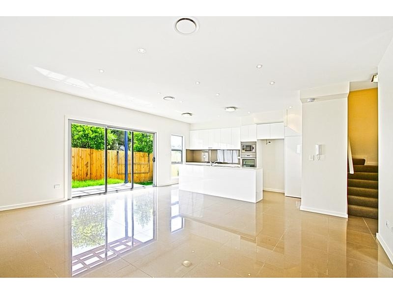 2/673-675 Princes Highway, Sutherland NSW 2232