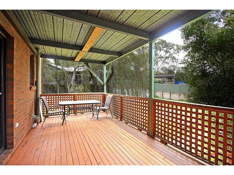 1 Novara Crescent, Como NSW 2226