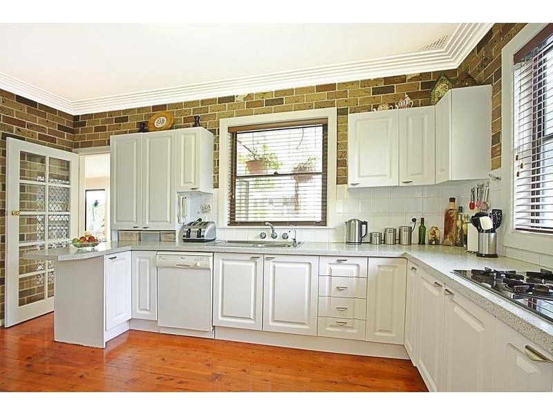 7 Linden Street, Sutherland NSW 2232