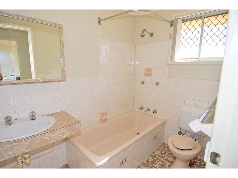 2/70 Donald Street, Fairy Meadow NSW 2519