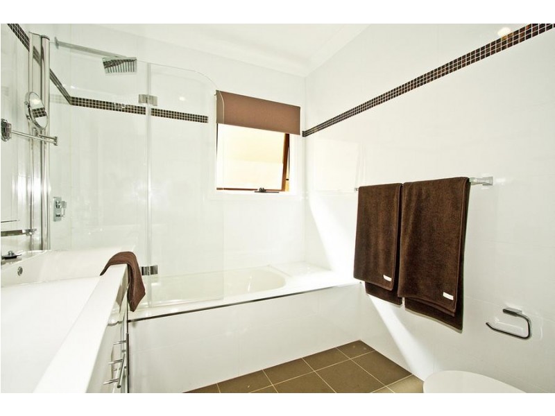 172 Garnet Road, Kirrawee NSW 2232