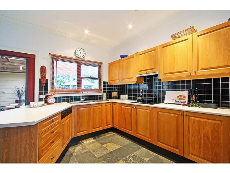 172 Garnet Road, Kirrawee NSW 2232