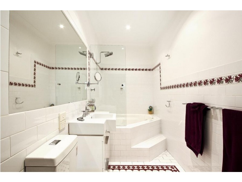 172 Garnet Road, Kirrawee NSW 2232