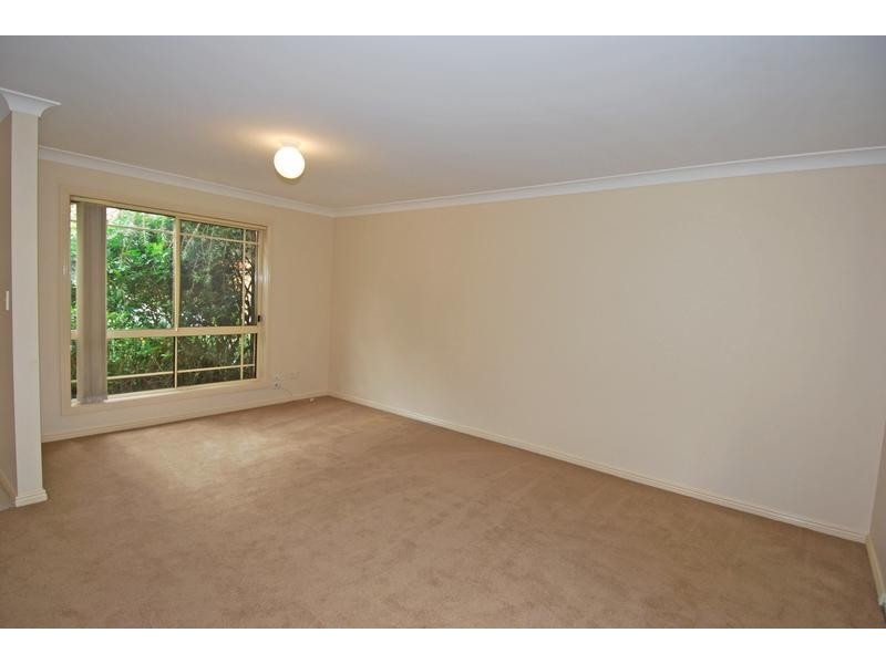 2/80-82 Flora Street, Kirrawee NSW 2232