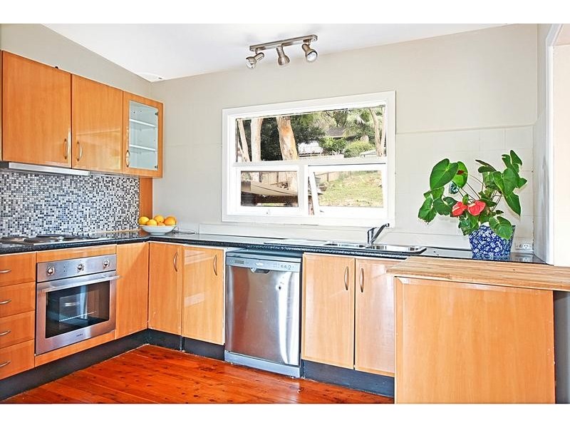 6 Menai Road, Woronora NSW 2232