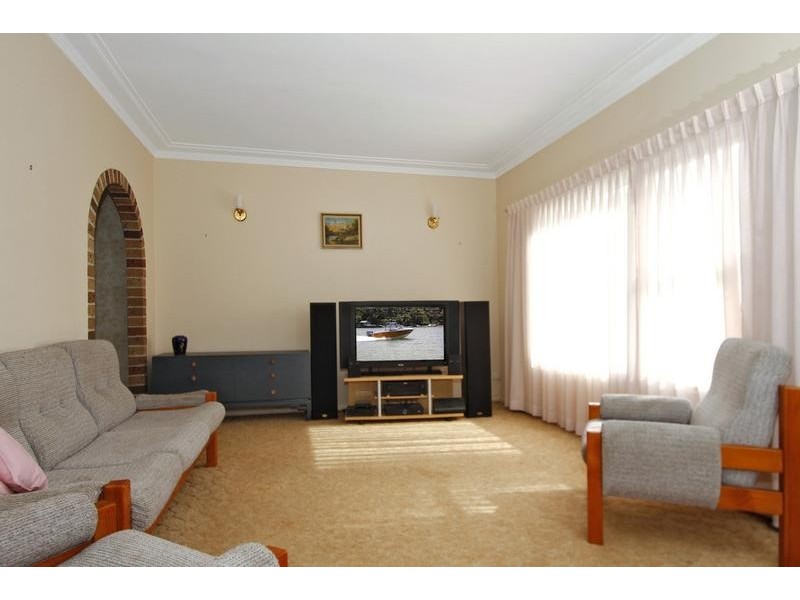 42 Fourth Avenue, Loftus NSW 2232