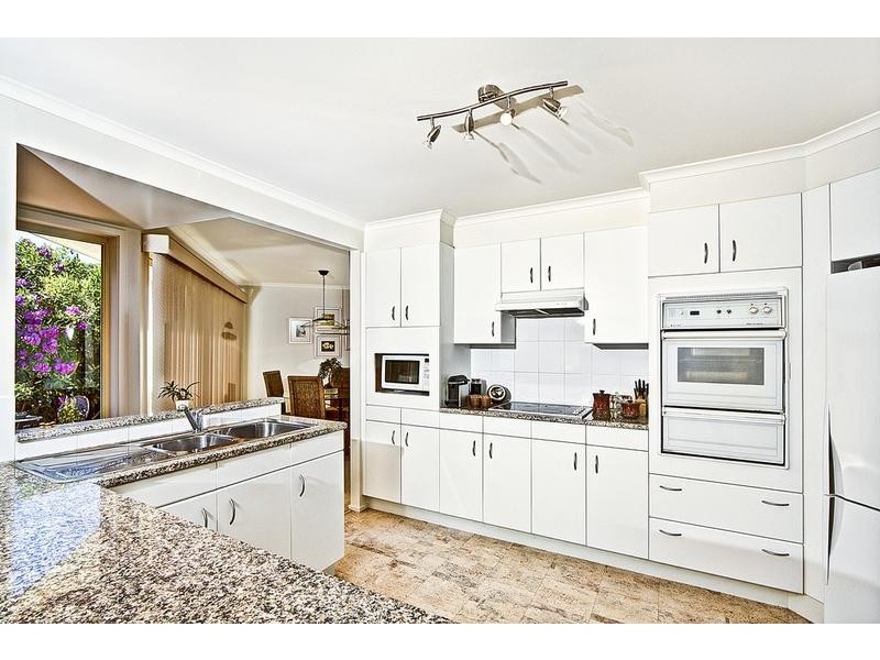 11 Binya Place, Como NSW 2226