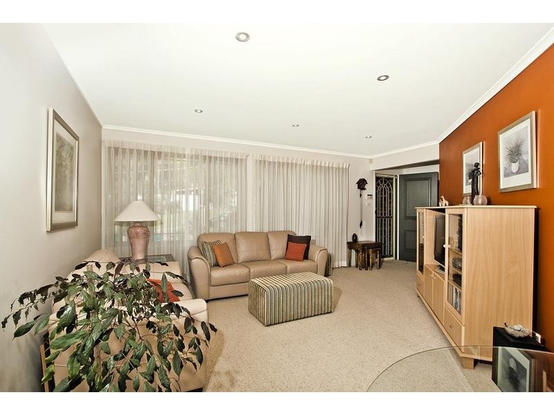 11 Binya Place, Como NSW 2226