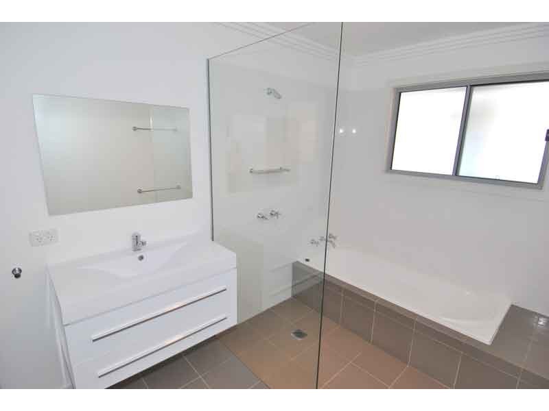 126 Anzac Avenue, Engadine NSW 2233