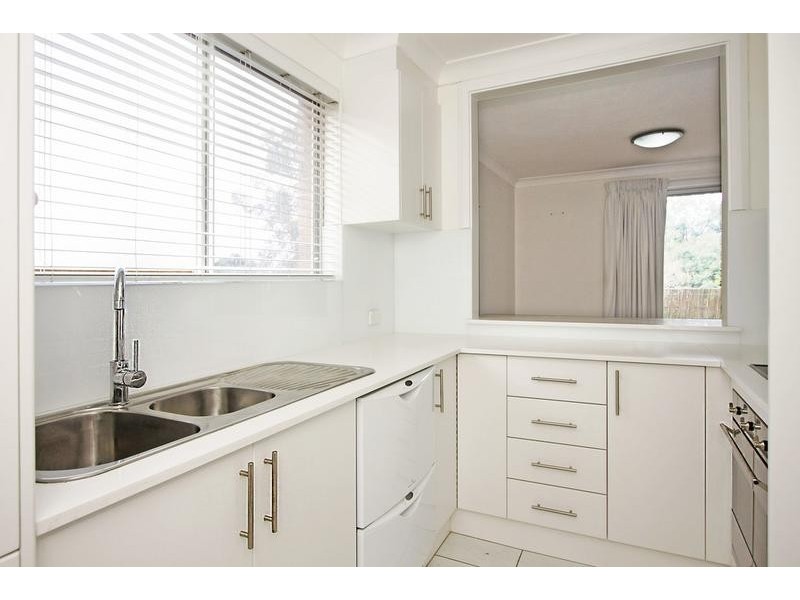6/2 Railway Crescent, Jannali NSW 2226