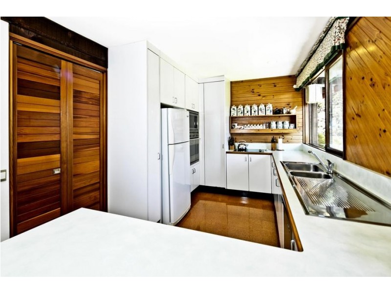 9 Kennedy Crescent, Bonnet Bay NSW 2226