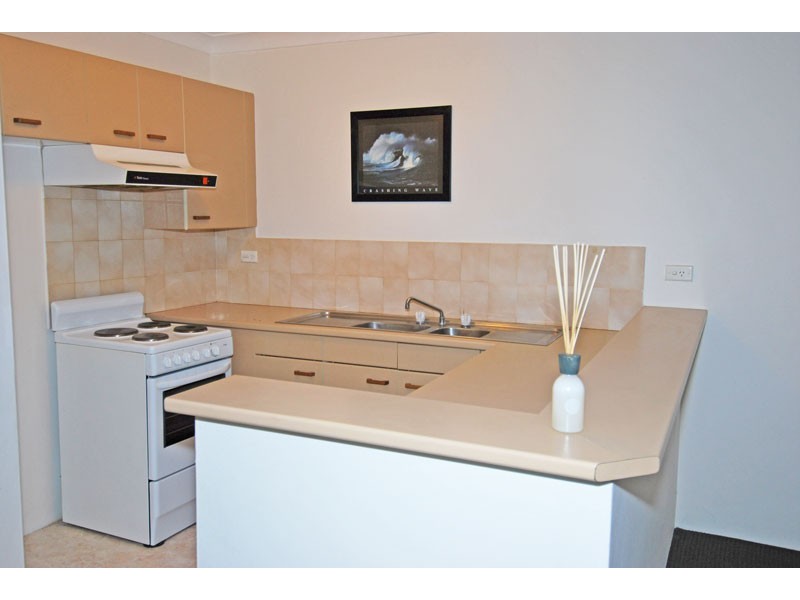 10/94-100 Flora Street, Sutherland NSW 2232