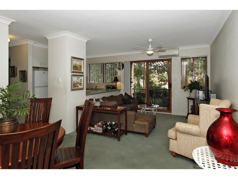 2/28 Leonay Street, Sutherland NSW 2232