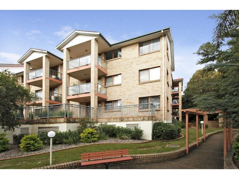 2/28 Leonay Street, Sutherland NSW 2232