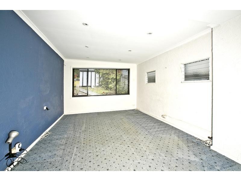 9 Girraween Avenue, Como NSW 2226