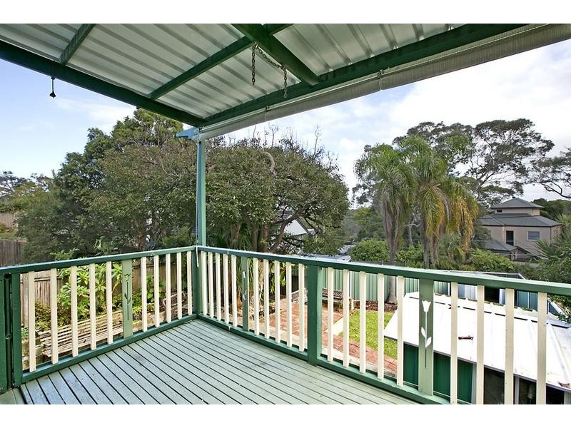 9 Girraween Avenue, Como NSW 2226