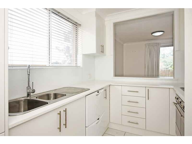 6/2 Railway Crescent, Jannali NSW 2226