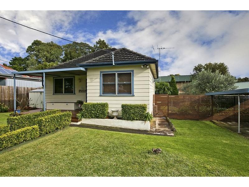 93 Oak Road, Kirrawee NSW 2232