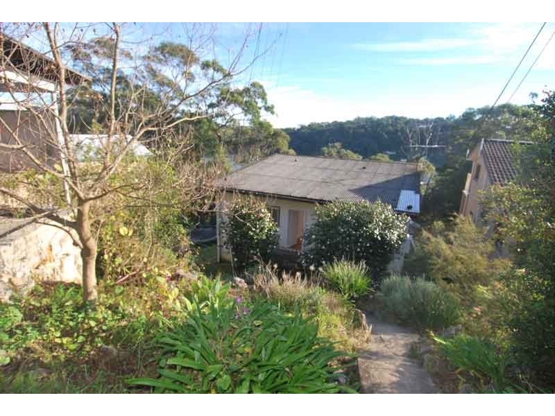 63 Central Avenue, Como NSW 2226