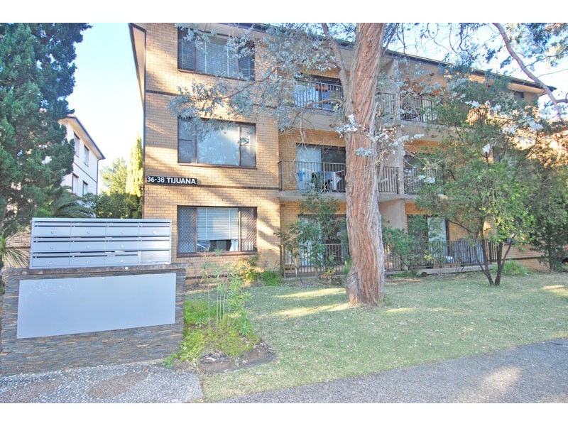 1/36-38 Hampton Court Road, Carlton NSW 2218