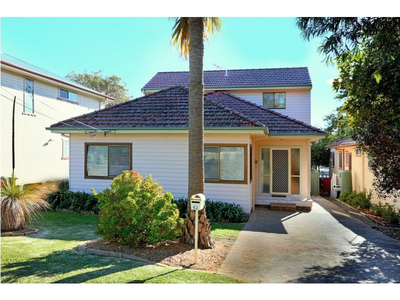 43 Wollun Street, Como NSW 2226